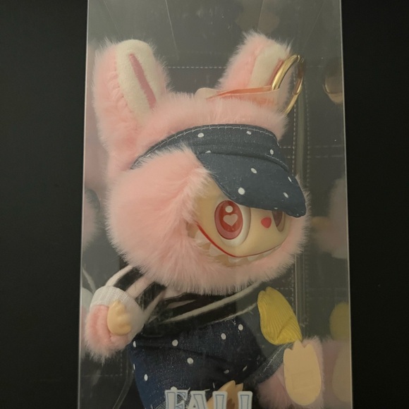 Labubu - Picture 3 of 3